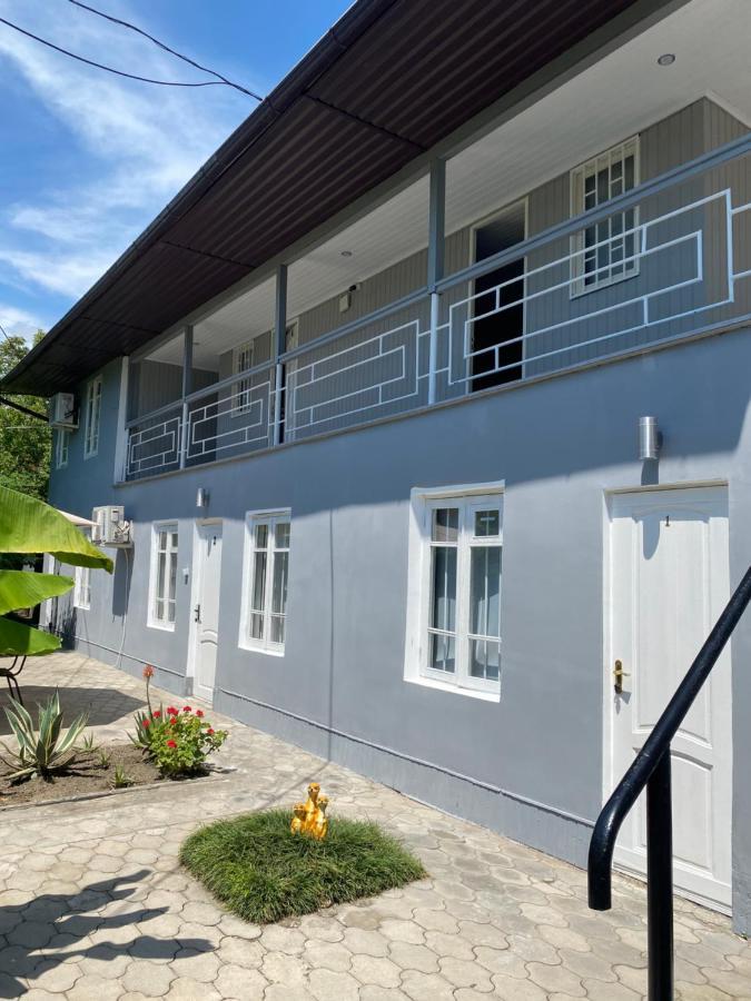 Гостевой Дом «Green Garden» Sukhumi Luaran gambar
