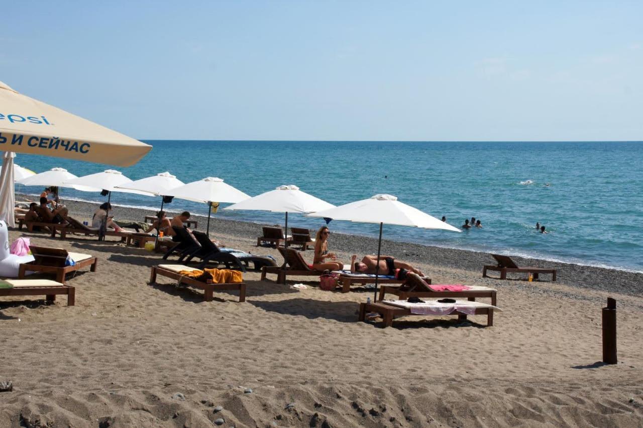 Гостевой Дом «Green Garden» Sukhumi Luaran gambar